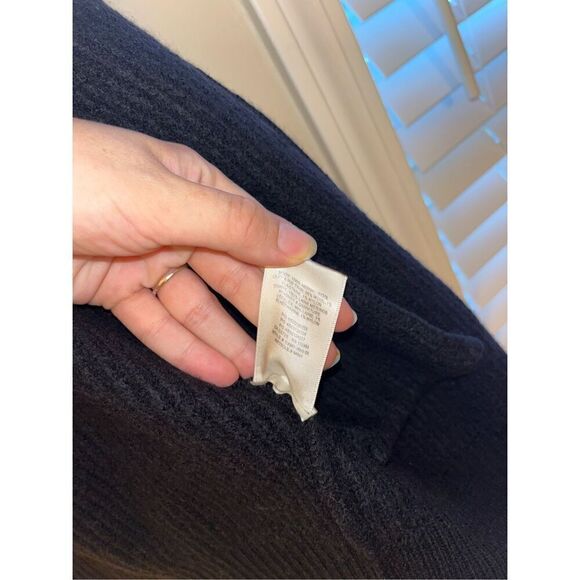 Wilfred Free Aritzia Black Merino Wool Grandpa Cardigan Pockets XS - Picture 3 of 4